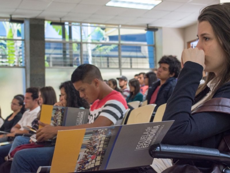 Charlas de Introducción